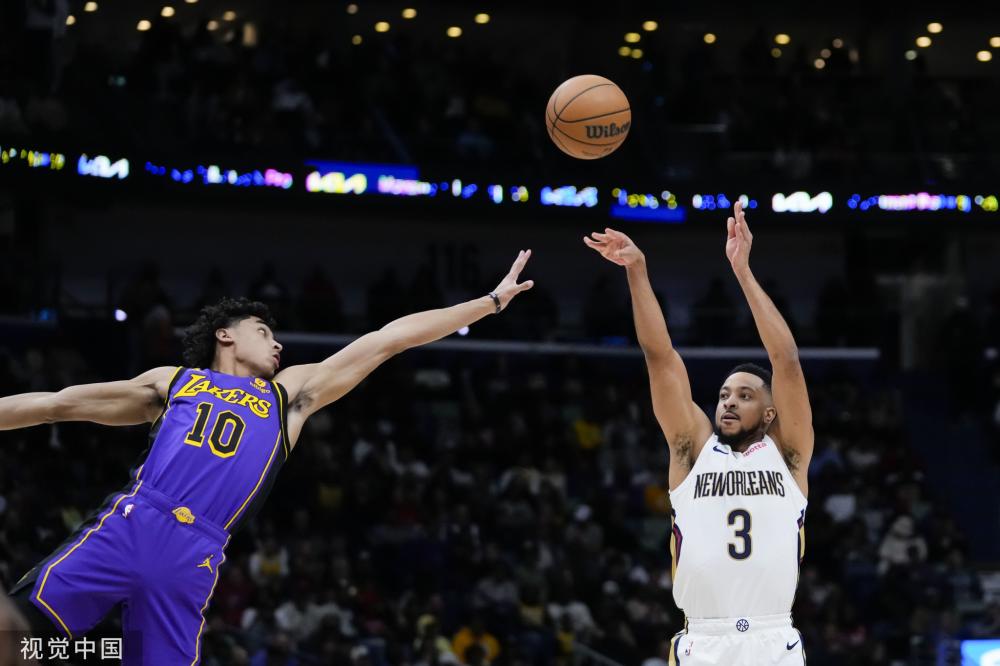 她们将以 她们将以