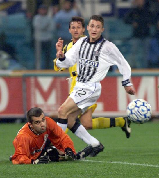 估球员表现 估球员表现